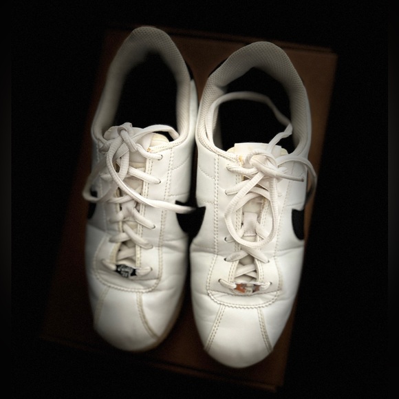 Nike Cortez - Picture 2 of 2